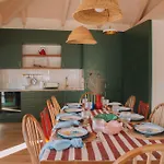Just Like - Casa Da Tuca