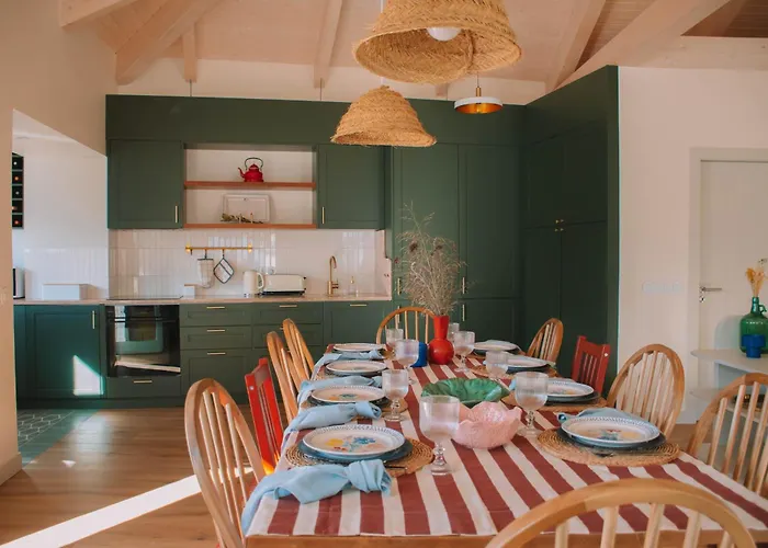 Just Like - Casa Da Tuca