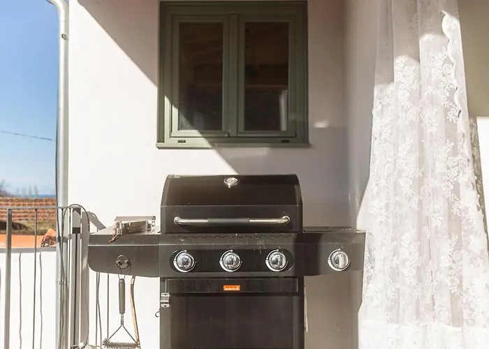 Just Like - Casa Da Tuca *